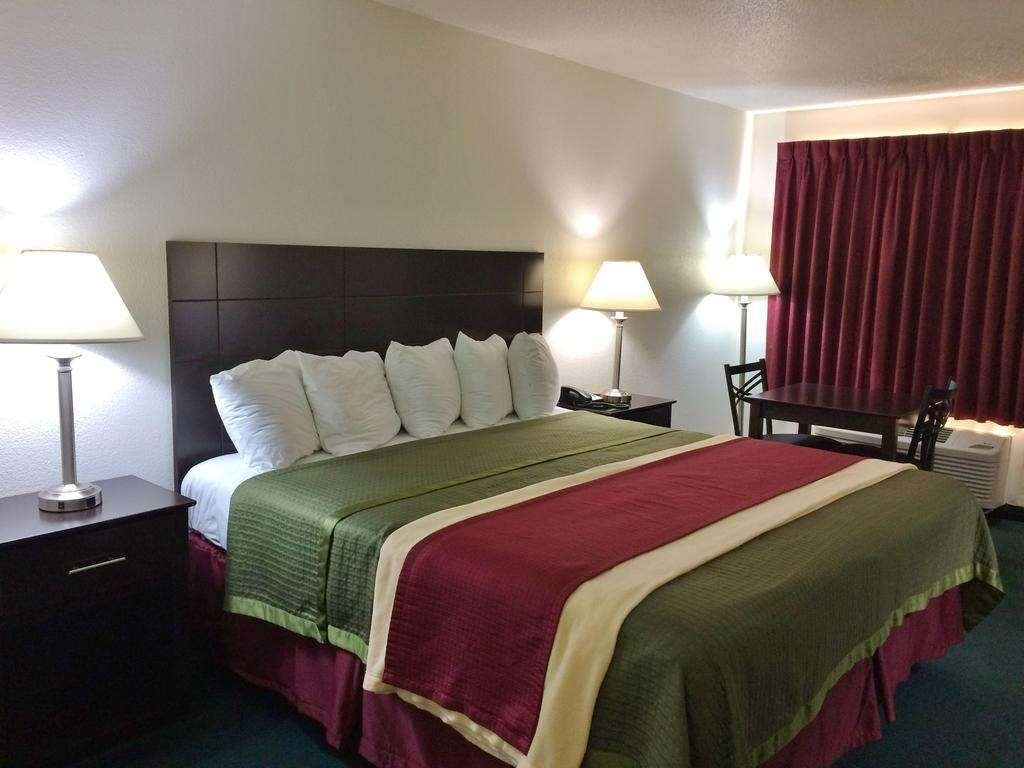 Travel Inn & Suites Atlanta Texas Δωμάτιο φωτογραφία