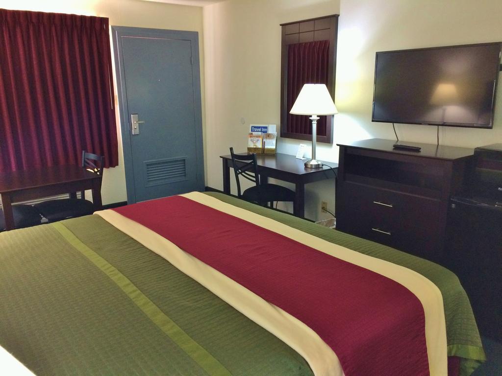 Travel Inn & Suites Atlanta Texas Εξωτερικό φωτογραφία